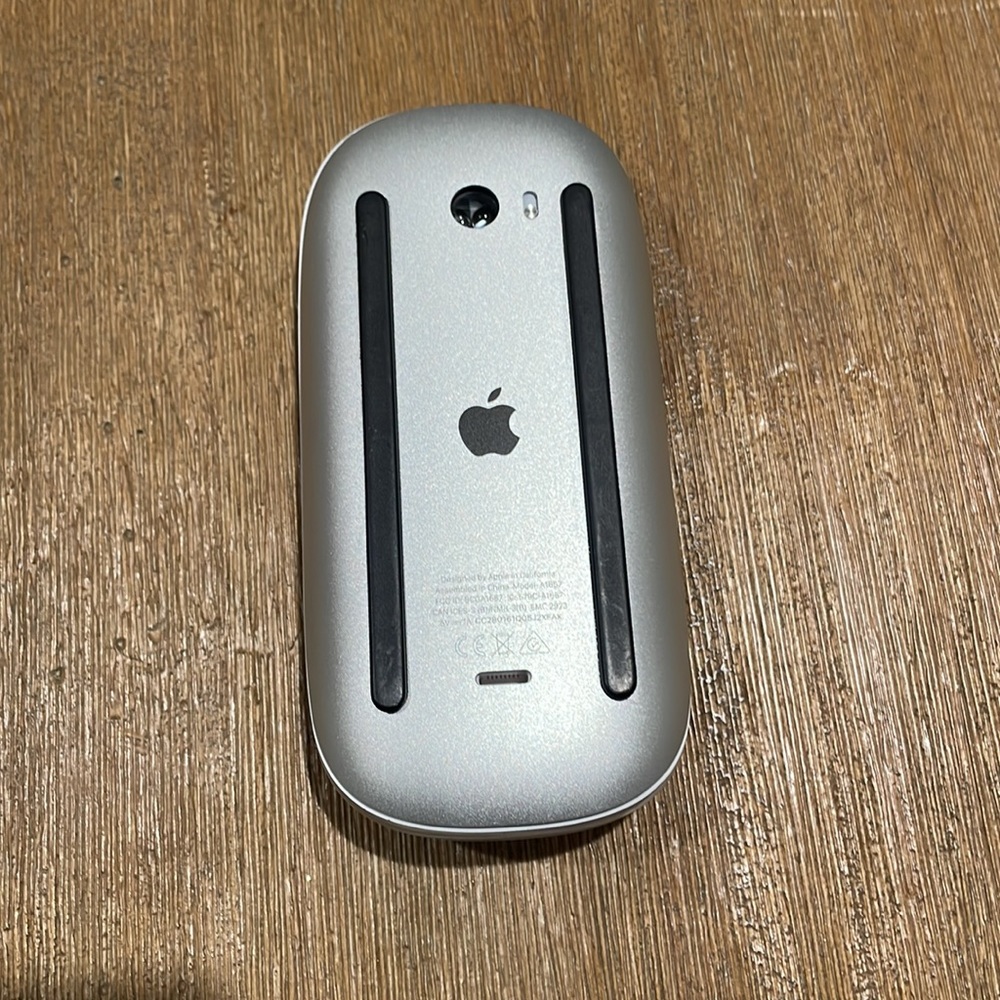 Apple mouse - Picture 2 of 3